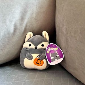Floxie the raccoon 4.5” Squishmallow